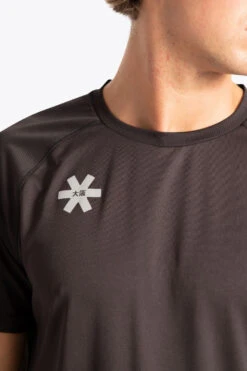 Osaka Men's Training Tee (Black) -Tennis Equipment Store Osakamenstrainingtee sort4