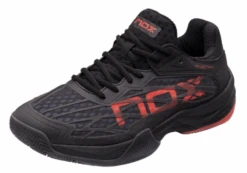Nox AT10 Luxury Padel Shoes (Black/Red) -Tennis Equipment Store sk rmbillede 2021 04 13 kl. 17.02.43